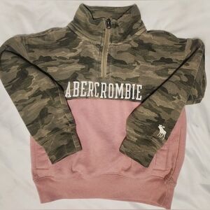 Kids Abercrombie sweat shirt size 5/6